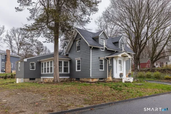$599,900 | 33 Jerusalem Hill, Trumbull, CT 06611