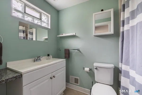 $599,900 | 33 Jerusalem Hill, Trumbull, CT 06611