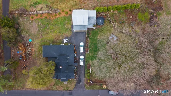 $599,900 | 33 Jerusalem Hill, Trumbull, CT 06611