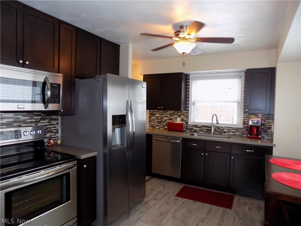 13216 Havana Road Cleveland, OH 44125 - Photo 2 of 32 Gallery Image 2