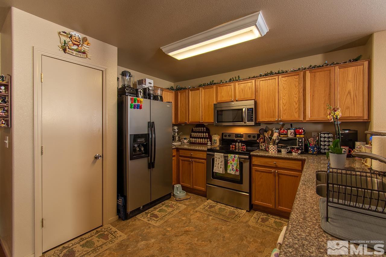 8761 Sunset Breeze Drive Reno, NV 89506 - Photo 6 of 28 Photo 6