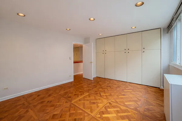 $329,000 | 1516 Hinman Avenue, Unit 603, Evanston, IL 60201