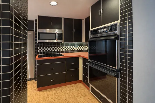 $329,000 | 1516 Hinman Avenue, Unit 603, Evanston, IL 60201