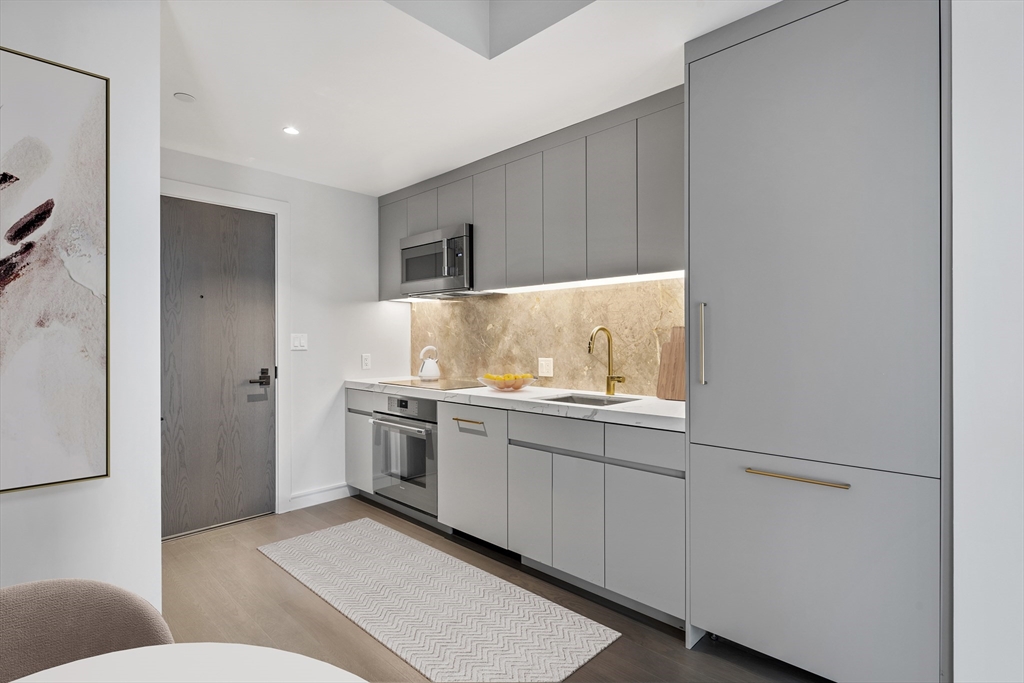 55 Lagrange Street, Unit 1202 Boston, MA 02111 - Photo 2 of 16