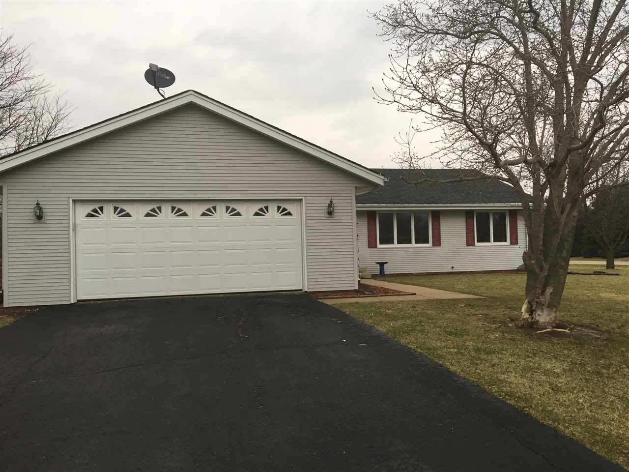 6282 Upper Ridge Way Roscoe, IL 61073 - Photo 21 of 23 a house view with a garden space