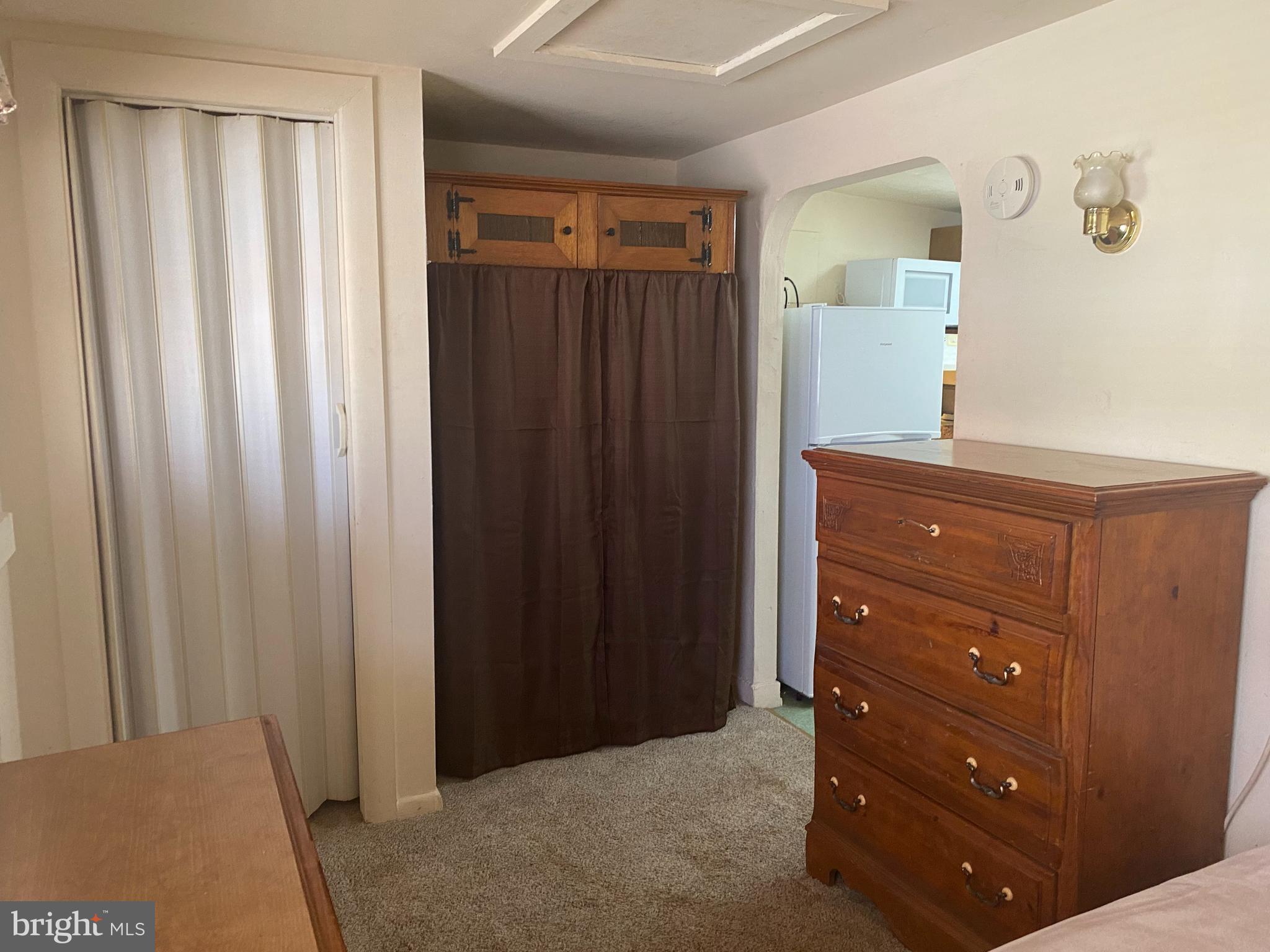 220 Crystal Drive Williamstown, NJ 08094 - Photo 13 of 16 walk in closet with window