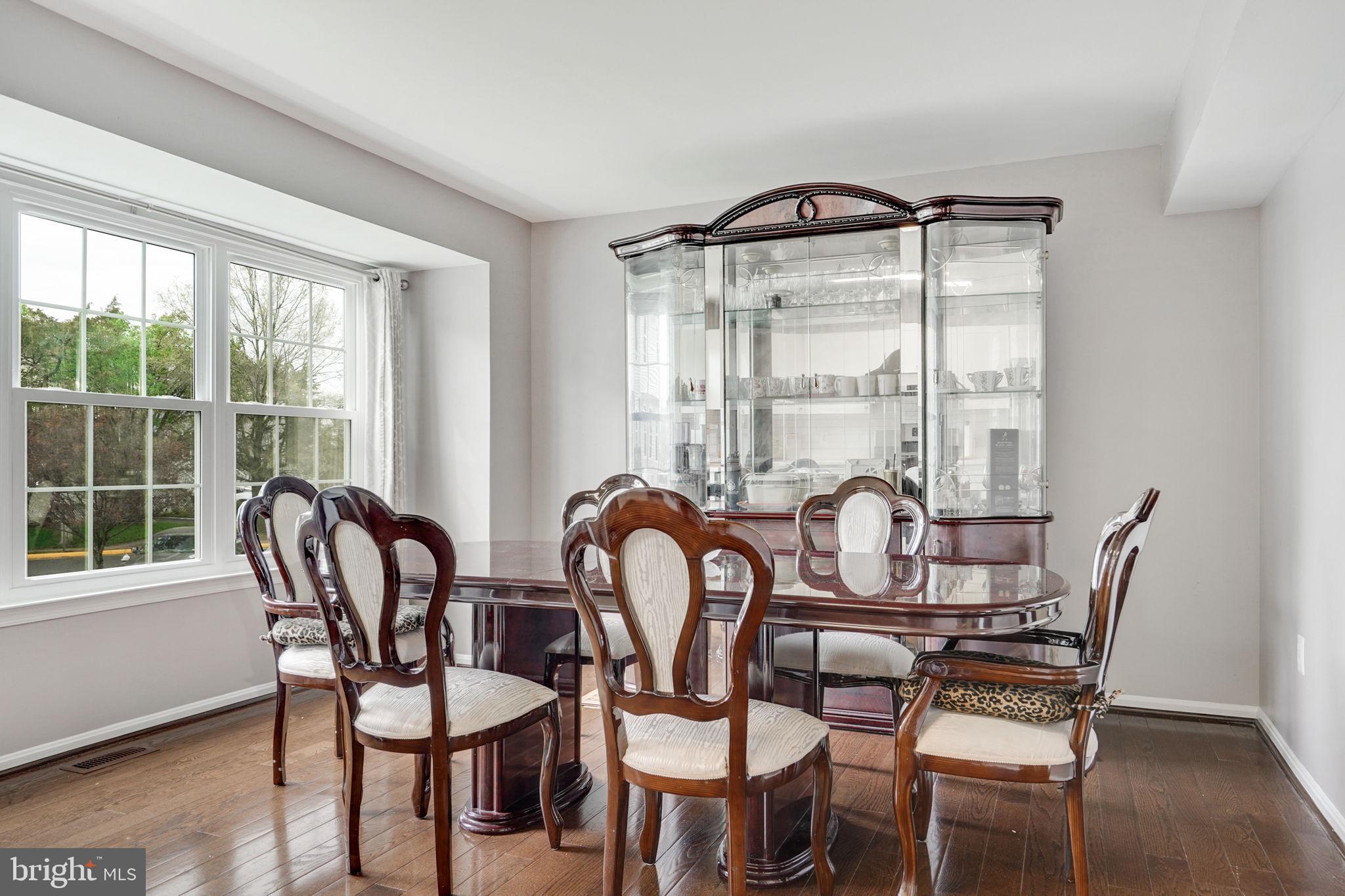 46665 Turnstone Square Sterling, VA 20164 - Photo 12 of 31 Dining Area