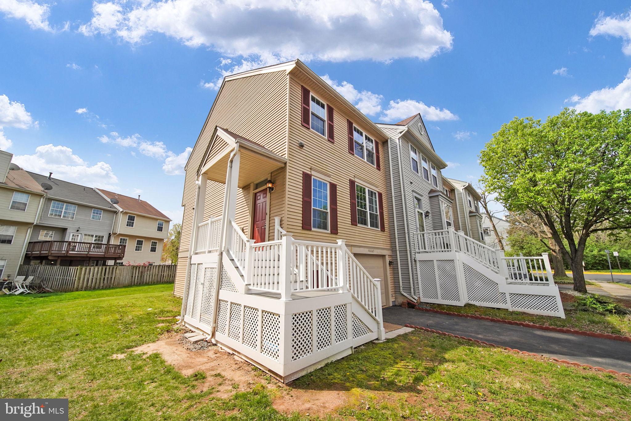 46665 Turnstone Square Sterling, VA 20164 - Photo 3 of 31 Front Exterior