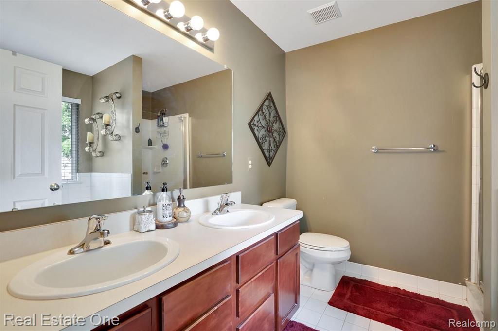 3214 Everett Drive Rochester Hills, MI 48307 - Photo 23 of 50