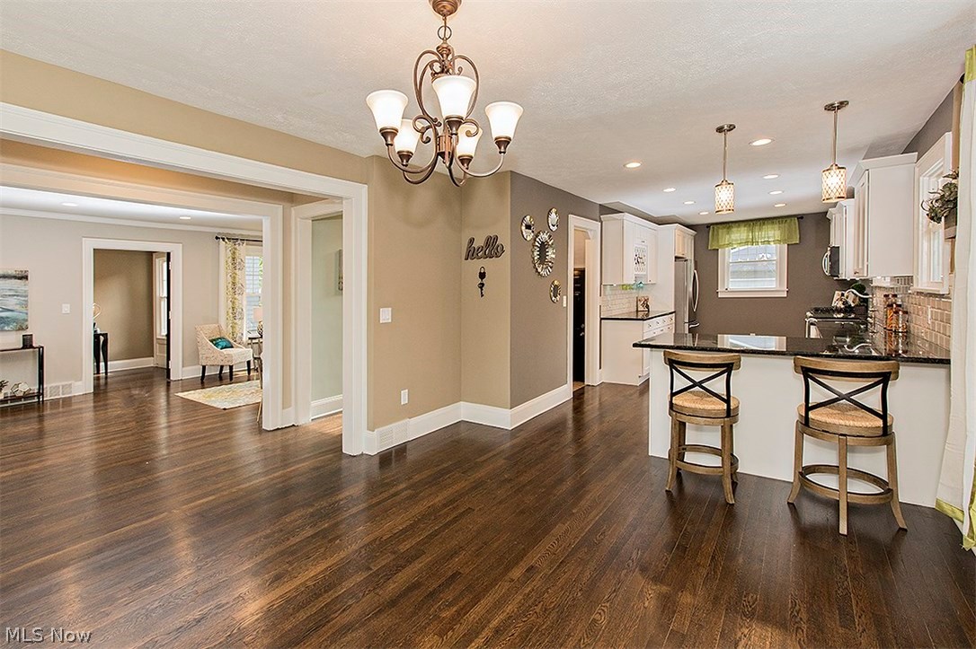 2896 Chadbourne Road Shaker Heights, OH 44120 - Photo 12 of 35
