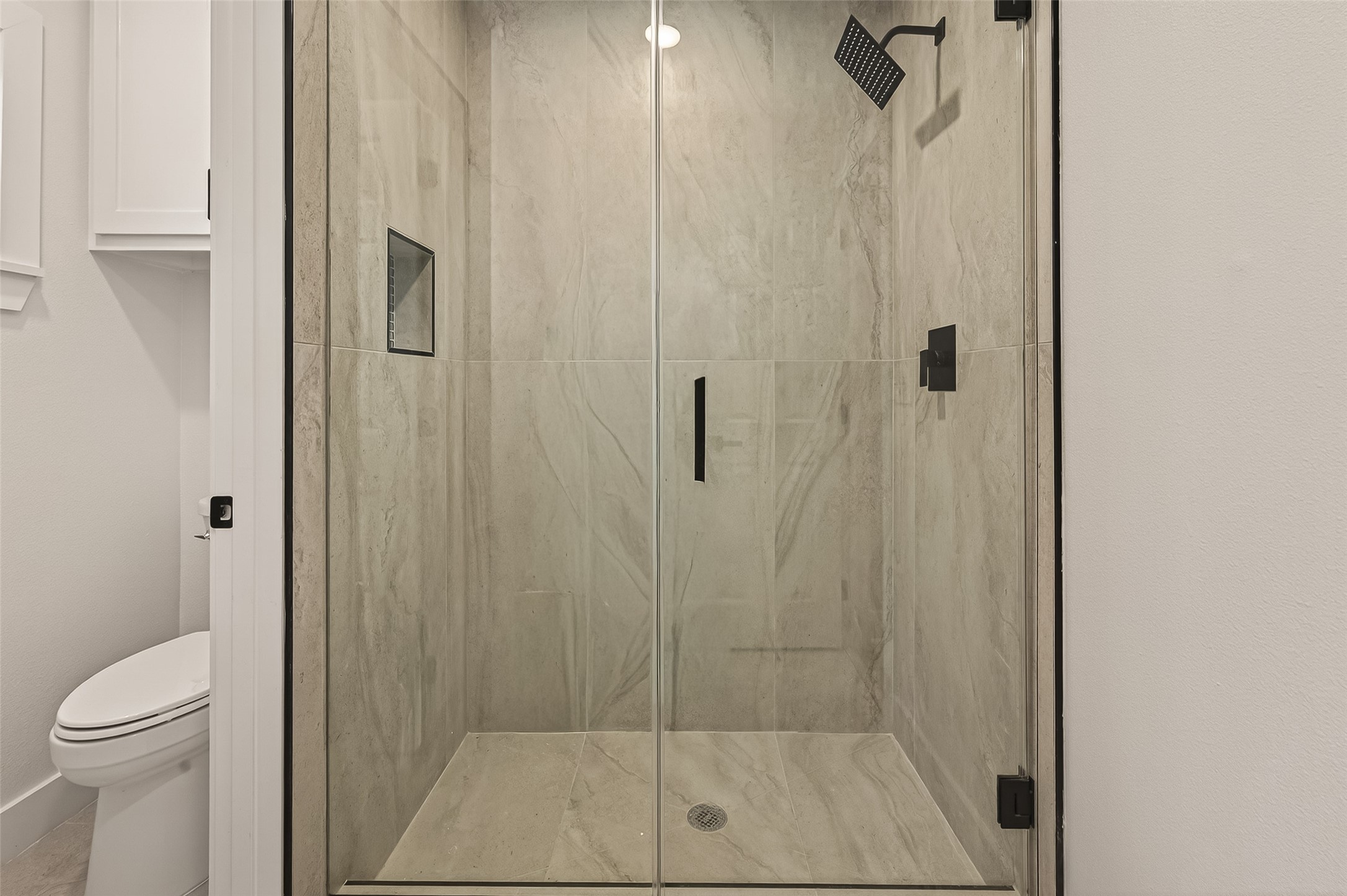 906 Eleanor Street Houston, TX 77009 - Photo 18 of 36 With amazing walk in shower!