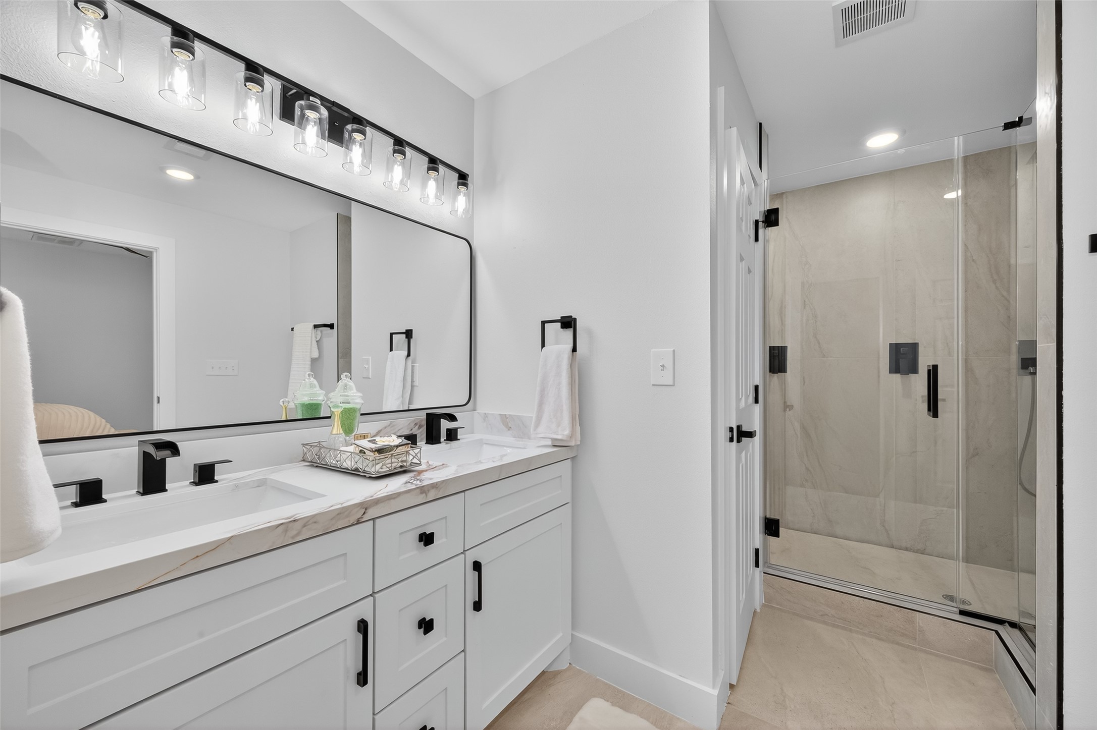 906 Eleanor Street Houston, TX 77009 - Photo 28 of 47 Wait until you see that shower!