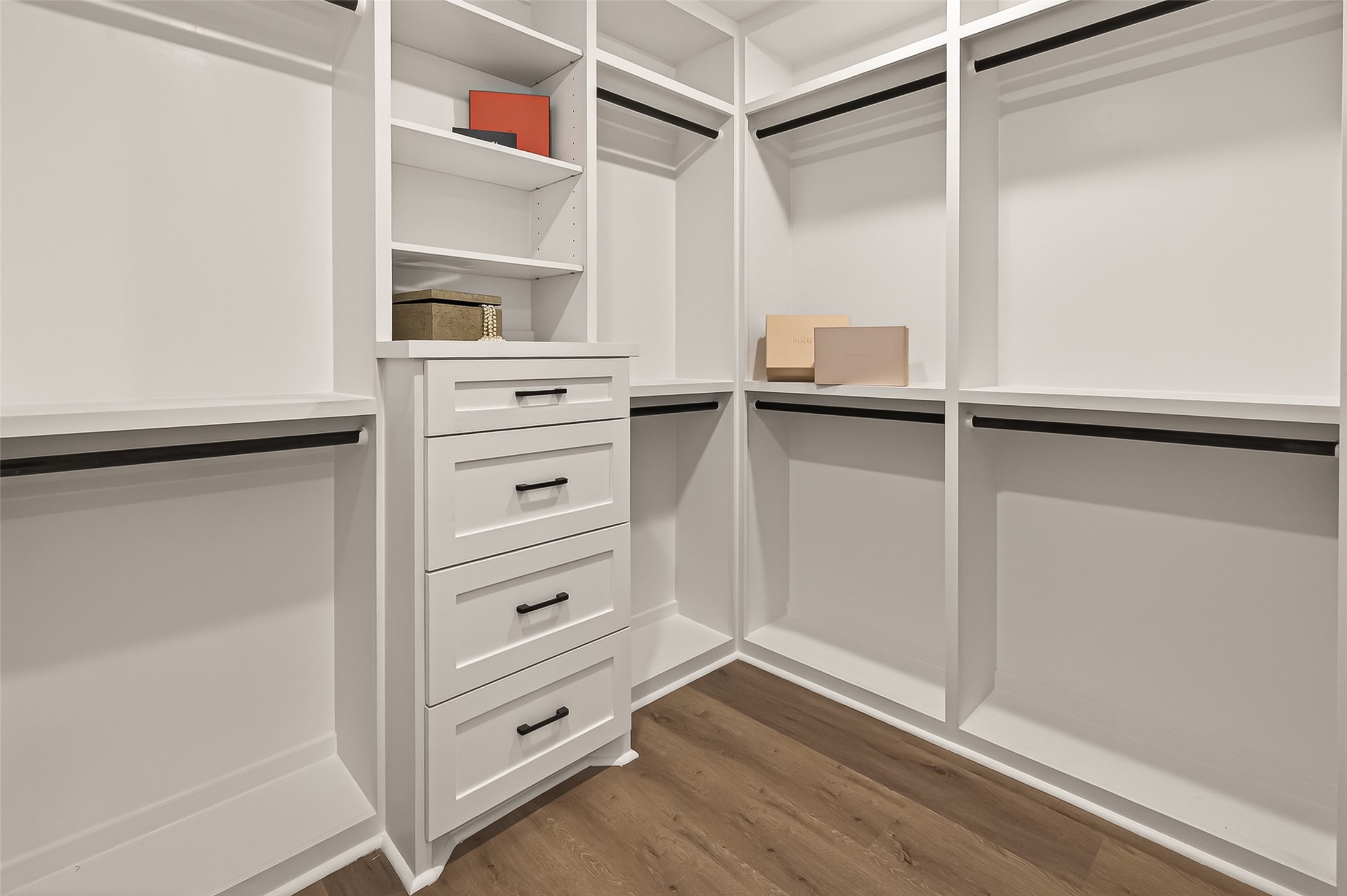 906 Eleanor Street Houston, TX 77009 - Photo 34 of 36 The walk in closet!