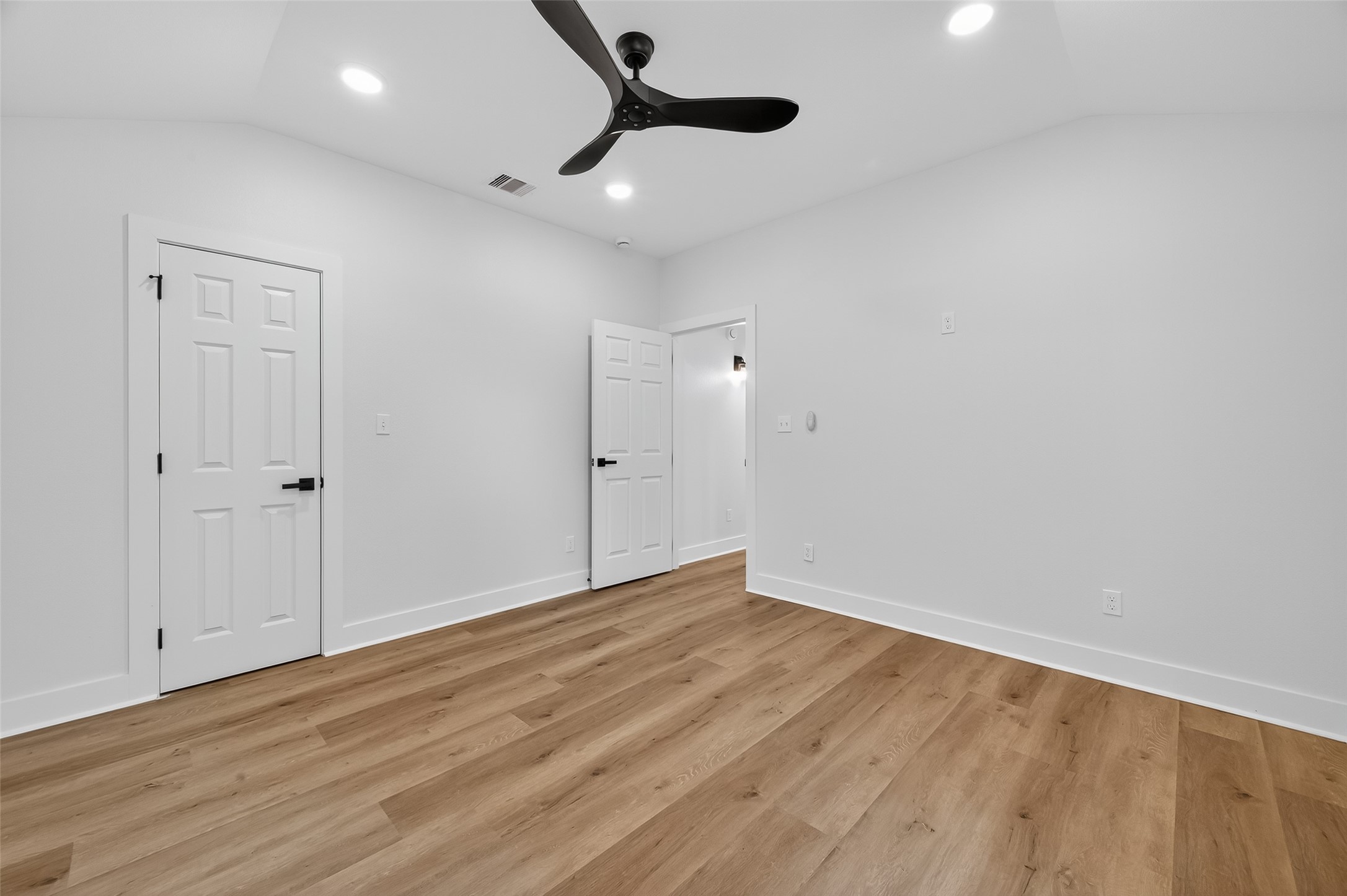 906 Eleanor Street Houston, TX 77009 - Photo 41 of 47 Seamless flooring throughout this home too!