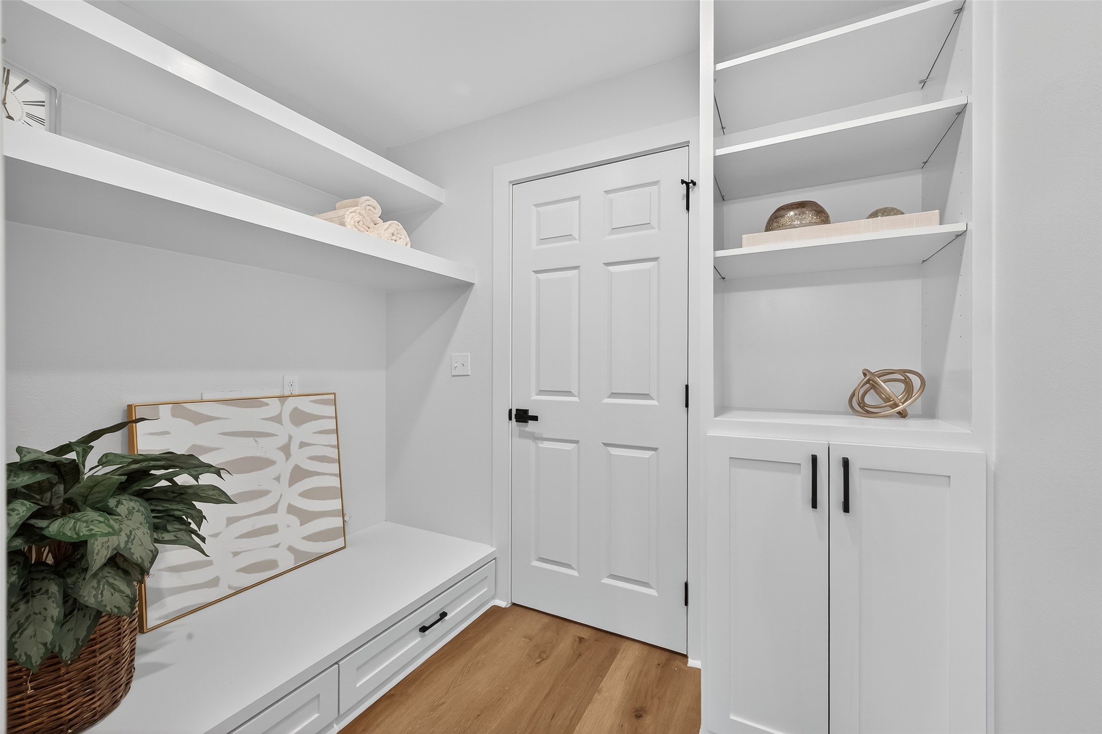 906 Eleanor Street Houston, TX 77009 - Photo 42 of 47 Here is a peek into the laundry space off the owner retreat.