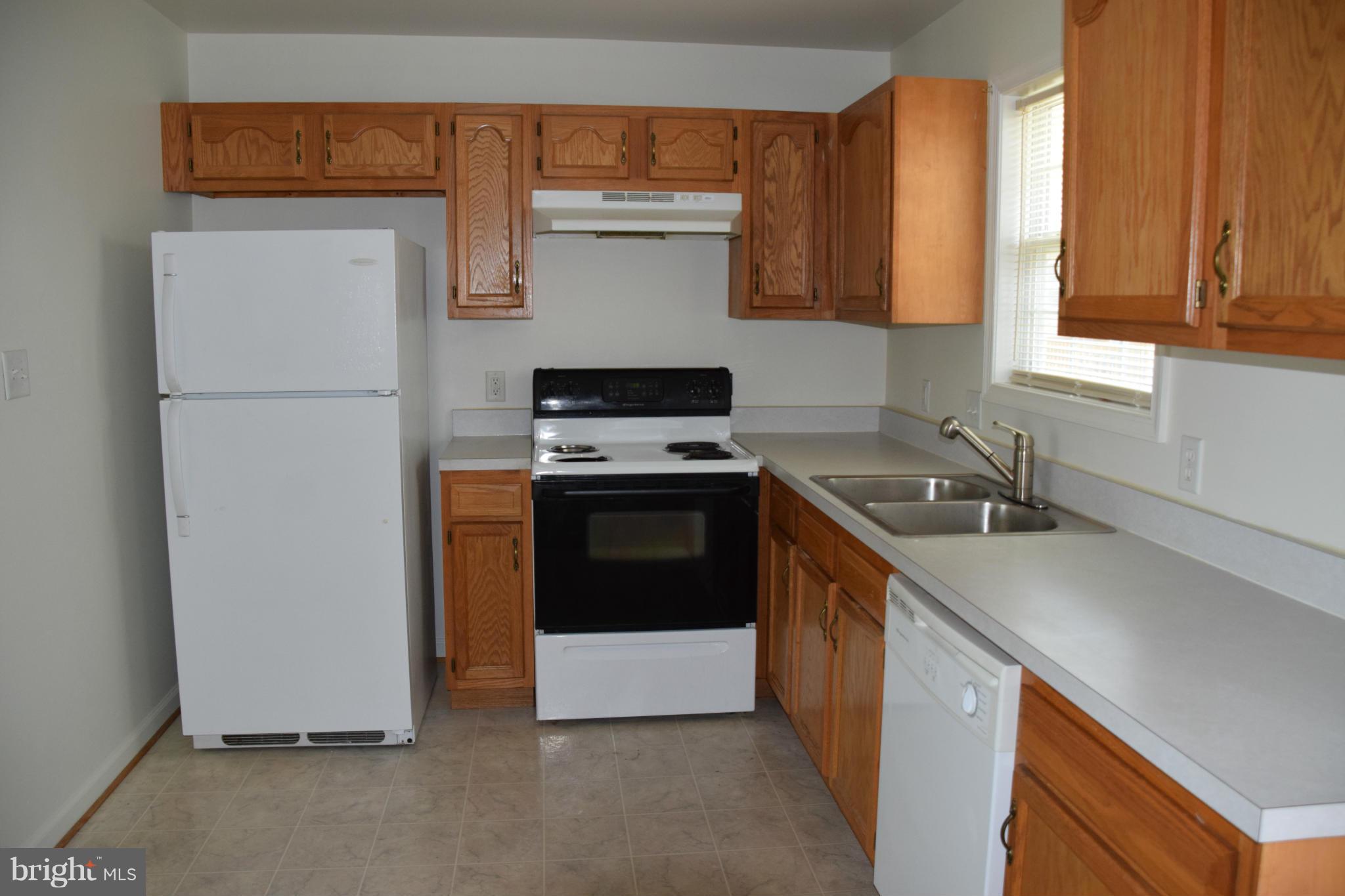109 North Marshall Street Ranson, WV 25438 - Photo 11 of 24 Kitchen