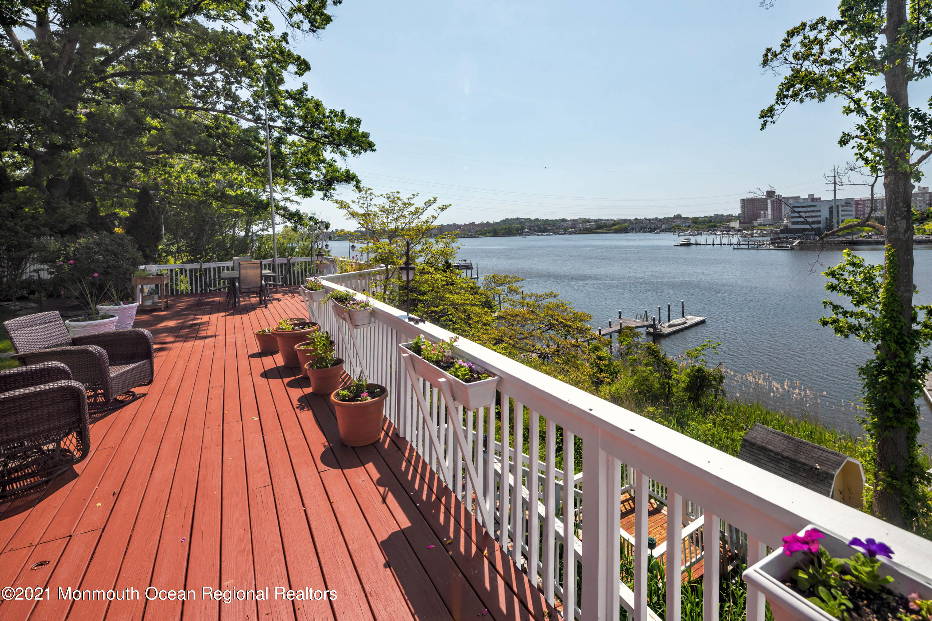 38 Conover Lane Red Bank, NJ 07701 - Photo 47 of 65 10_Back Deck