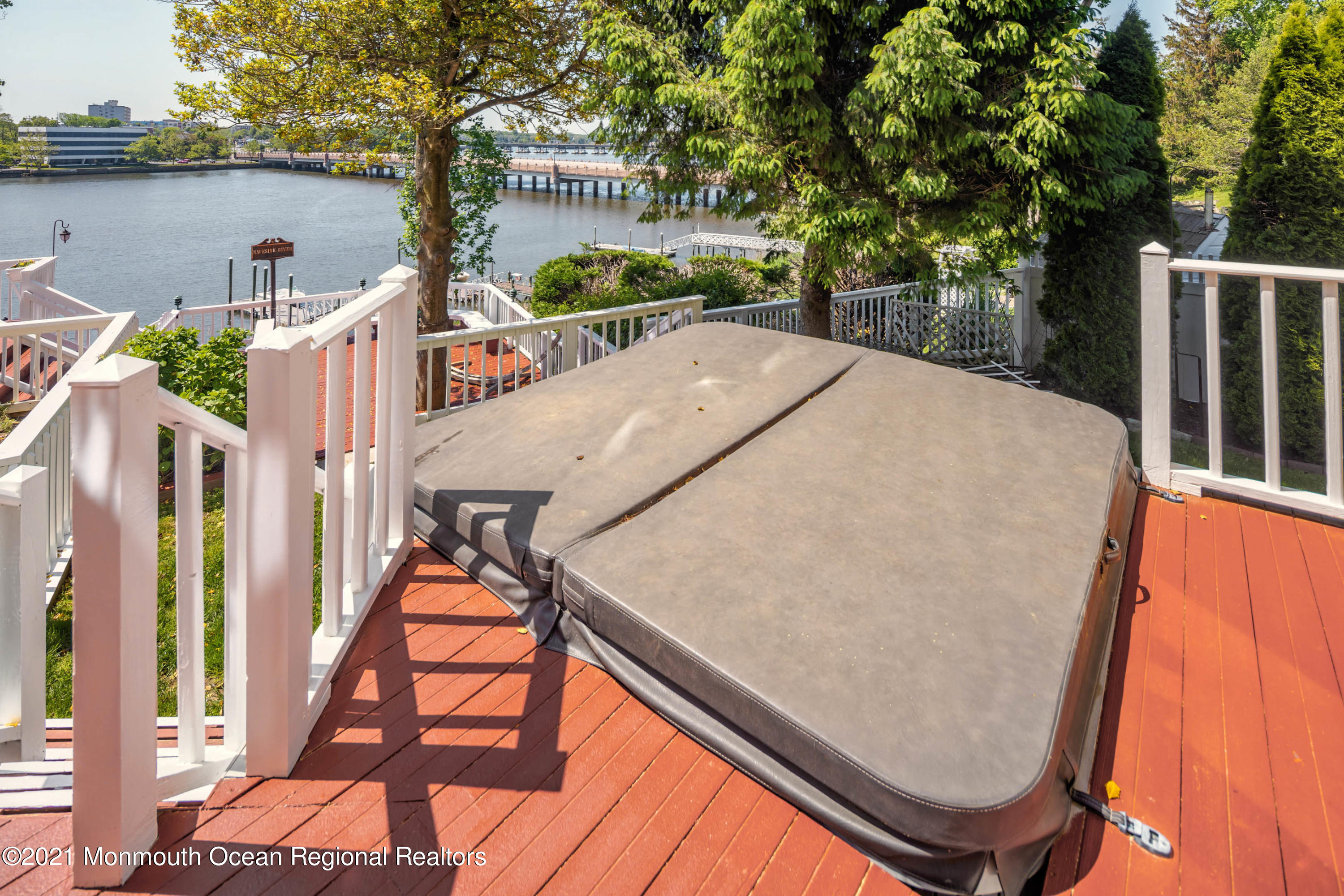 38 Conover Lane Red Bank, NJ 07701 - Photo 53 of 65 16_Back Deck-15