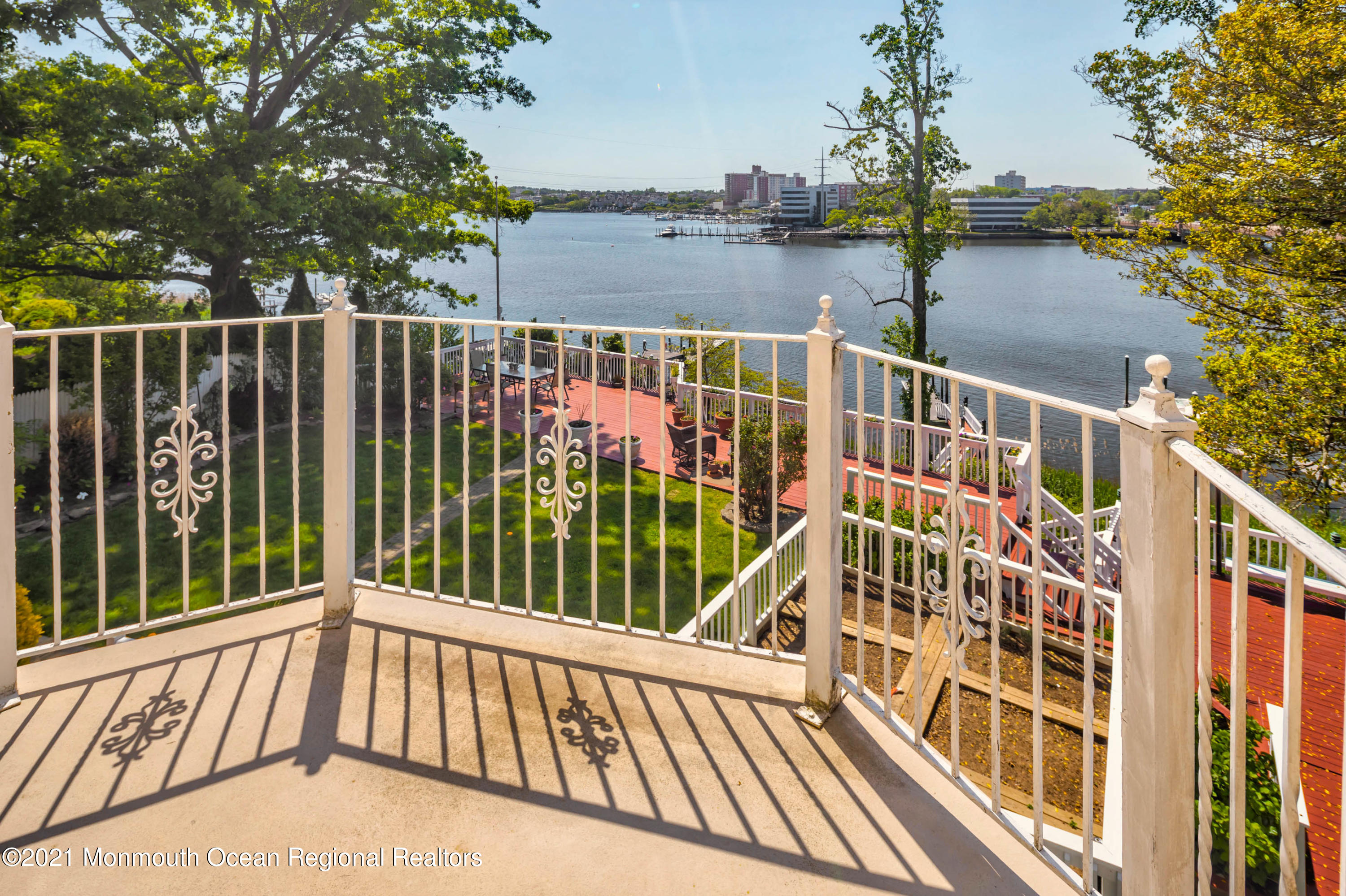 38 Conover Lane Red Bank, NJ 07701 - Photo 55 of 65 18_Back Deck-17