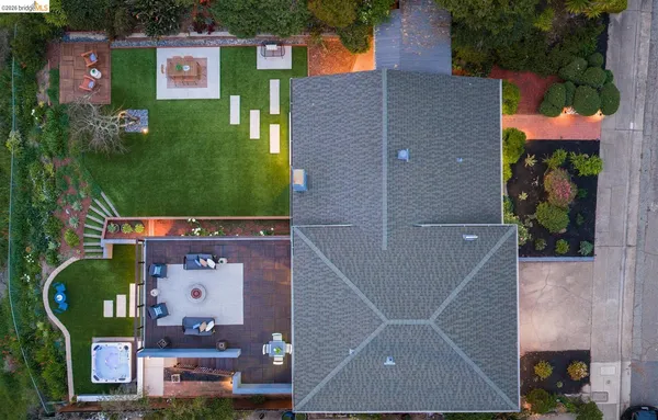 $1,650,000 | 225 Chadbourne Way, Oakland, CA 94619