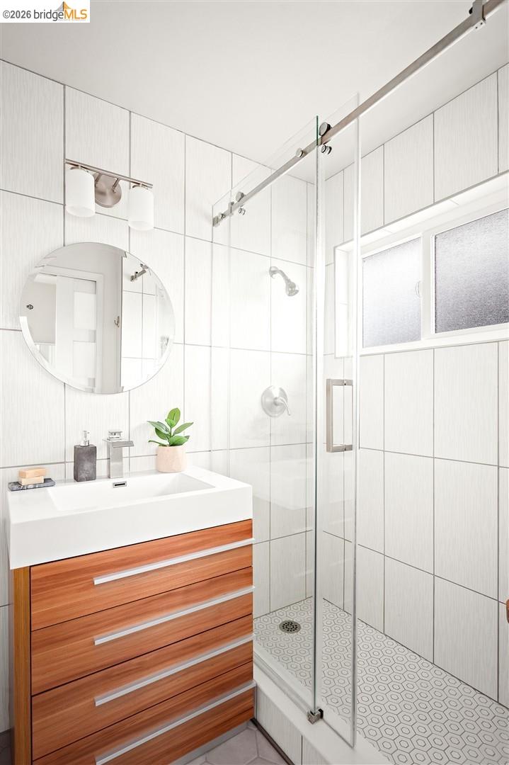 225 Chadbourne Way Oakland, CA 94619 - Photo 24 of 56