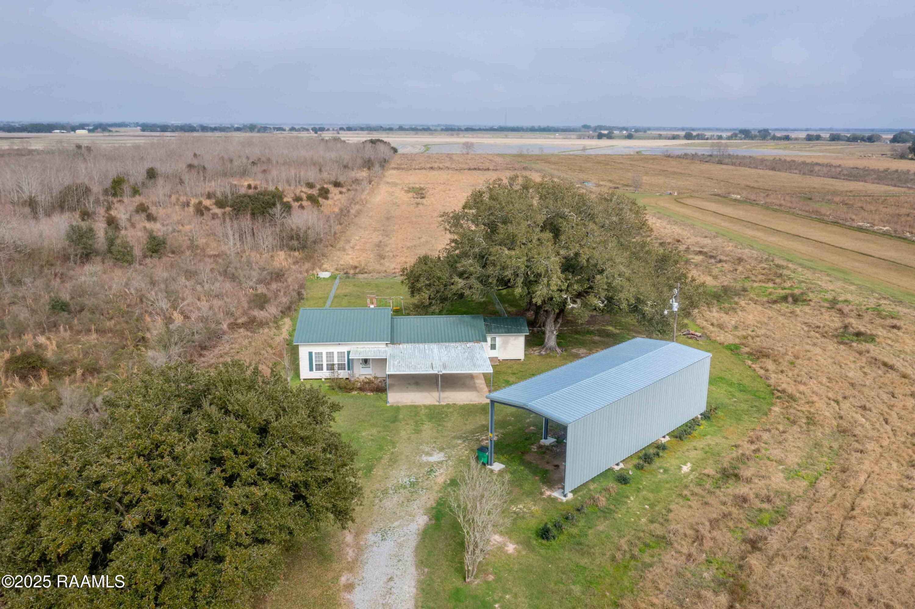 4229 Simon Road Crowley, LA 70526 - Photo 3 of 31 4229Simon-6
