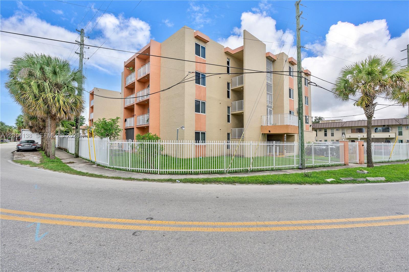 2400 Northwest 16th St Road Miami, FL 33125 - Photo 4 of 47 Gallery Image 4