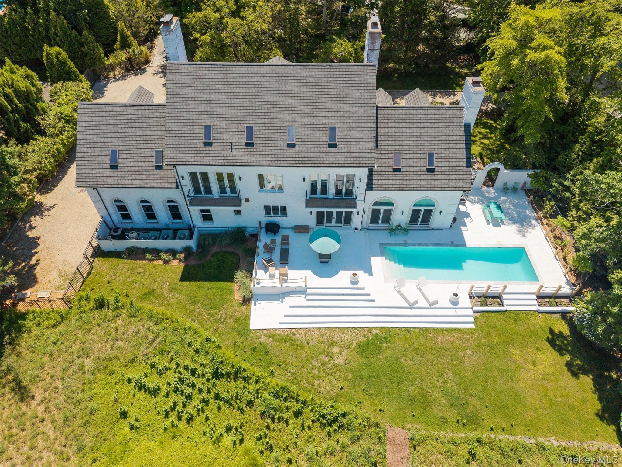 68 South Howells Point Road Bellport, NY 11713 - Photo 41 of 47