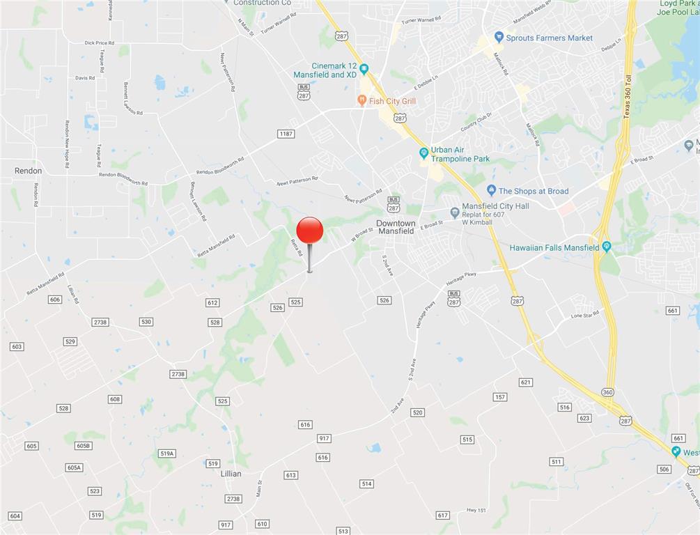 801 Lillian Road Mansfield, TX 76063 - Photo 2 of 6 a bathroom with a bathtub