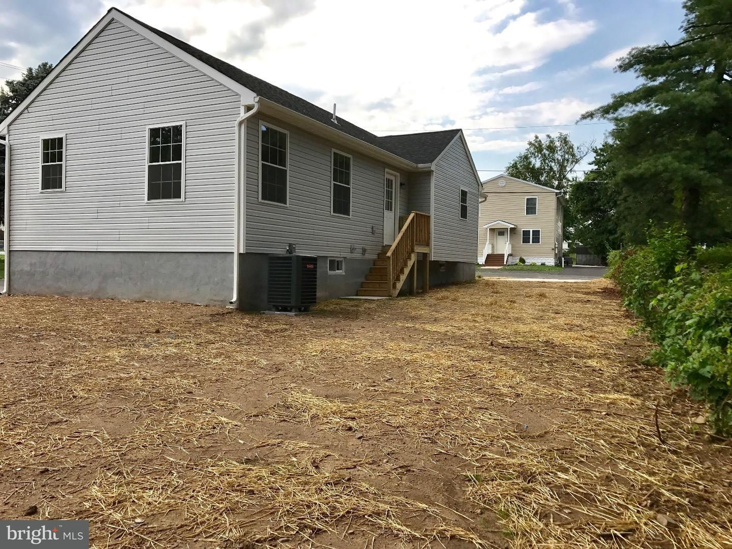 500 Princess Avenue Croydon, PA 19021 - Photo 22 of 22 Side Yard