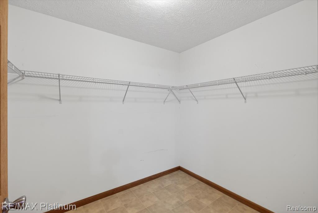 2670 East Maple Road Milford, MI 48381 - Photo 25 of 61 Gallery Image 25