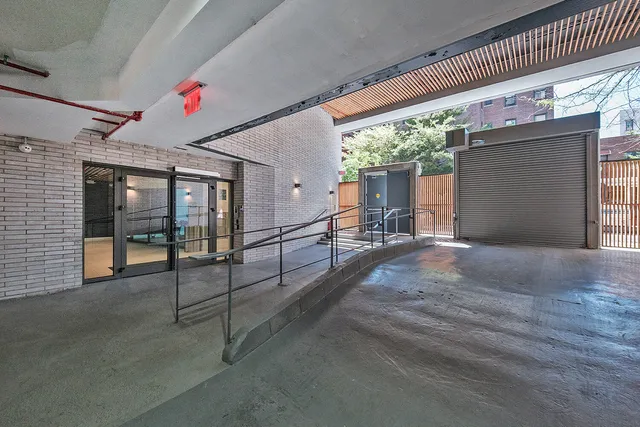 $1,200,000 | 77 Clarkson Avenue, Unit 7A | Prospect Lefferts Gardens