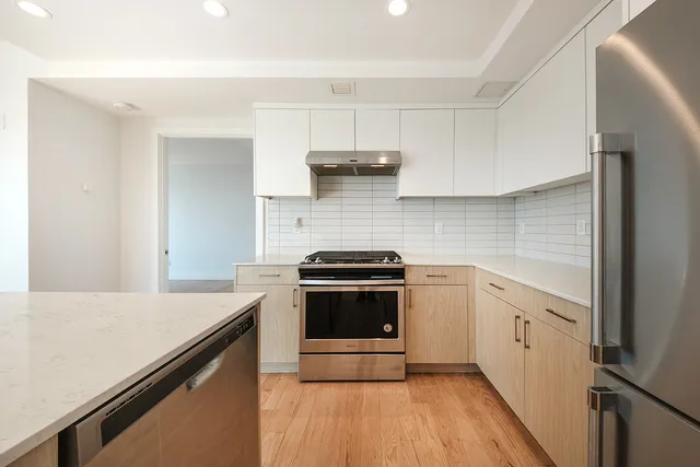 $1,200,000 | 77 Clarkson Avenue, Unit 7A | Prospect Lefferts Gardens