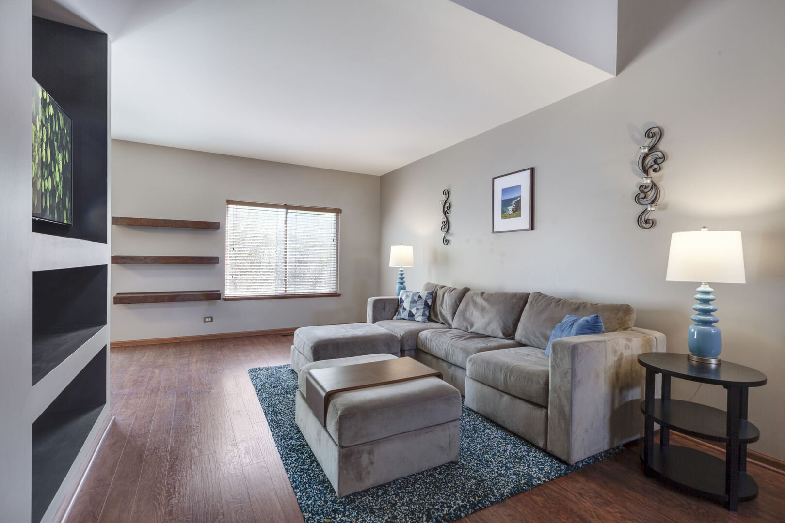 3534 Blue Ridge Court Carpentersville, IL 60110 - Photo 4 of 18