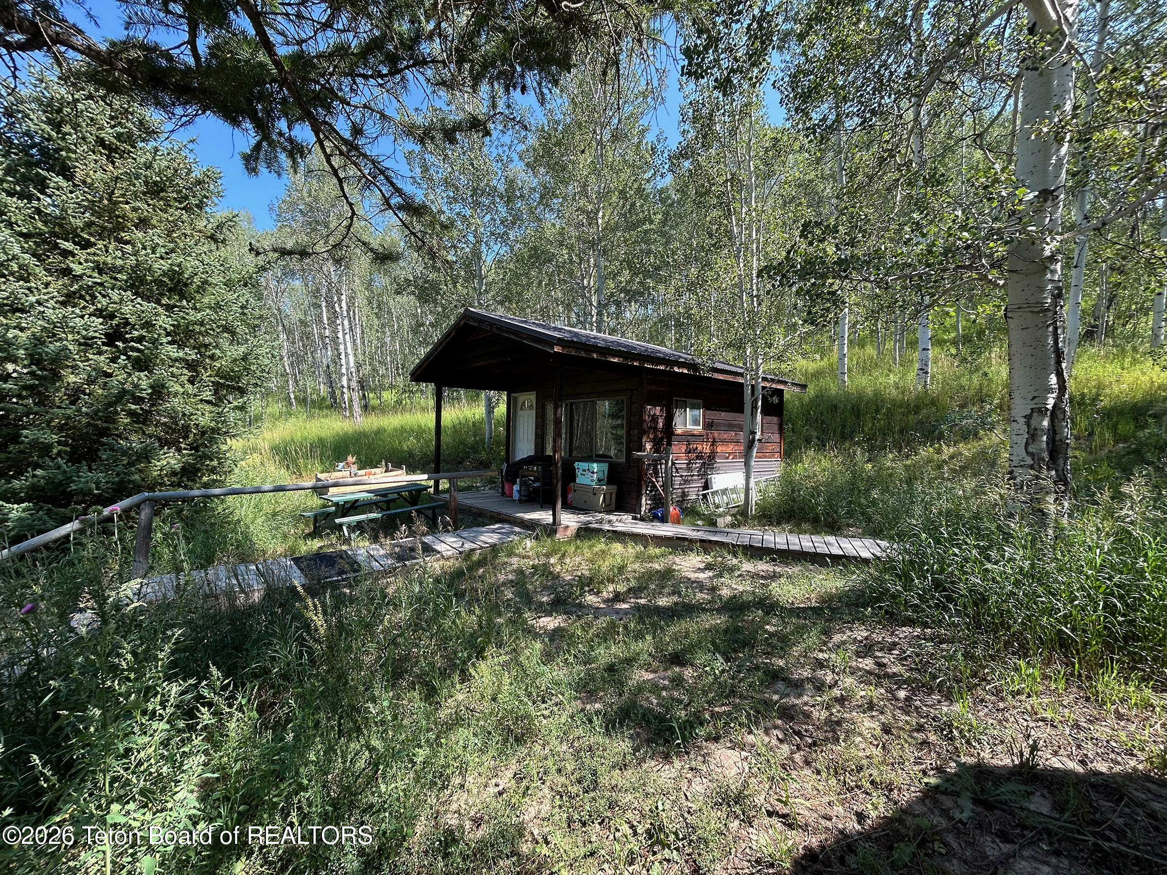 3905 North Fork Fall Creek Road Wilson, WY 83014 - Photo 17 of 26 18 Guest Cabin Wide