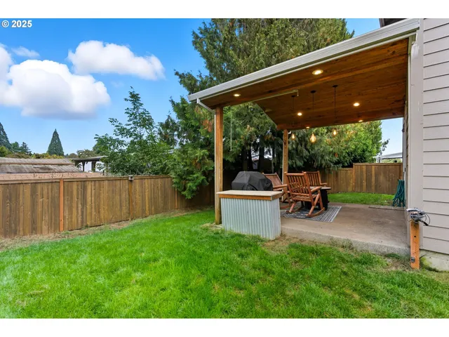 $679,900 | 476 Southwest 15th Avenue, Canby, OR 97013