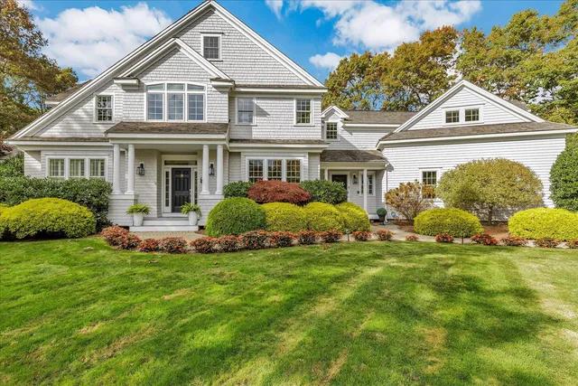 $2,349,000 | 11 Teal Circle, Mashpee, MA 02649