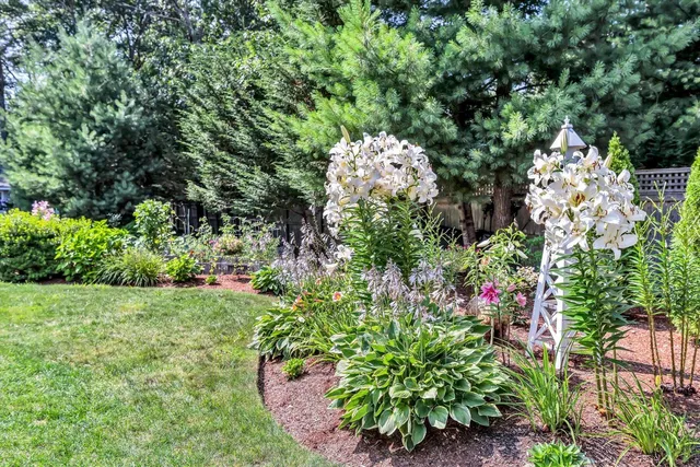 $2,349,000 | 11 Teal Circle, Mashpee, MA 02649