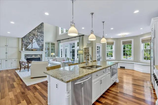 $2,349,000 | 11 Teal Circle, Mashpee, MA 02649