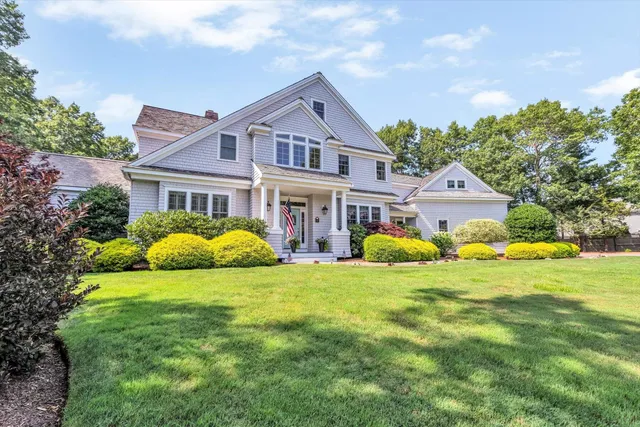 $2,349,000 | 11 Teal Circle, Mashpee, MA 02649