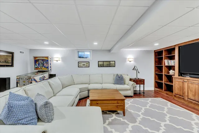 $2,349,000 | 11 Teal Circle, Mashpee, MA 02649