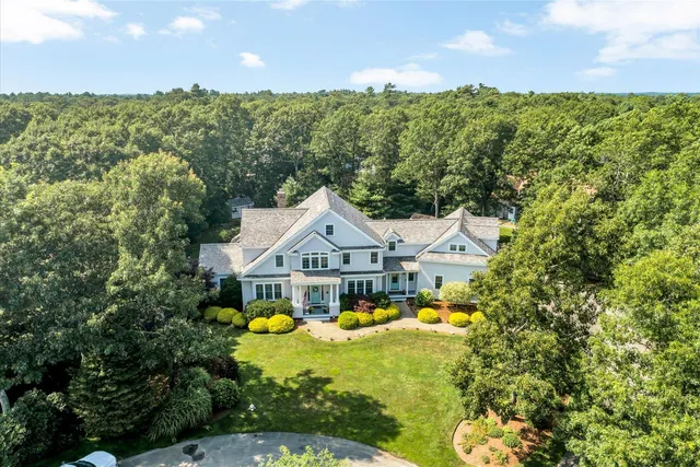 $2,349,000 | 11 Teal Circle, Mashpee, MA 02649