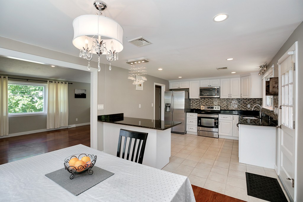 20 Morningside Avenue Natick, MA 01760 - Photo 3 of 23