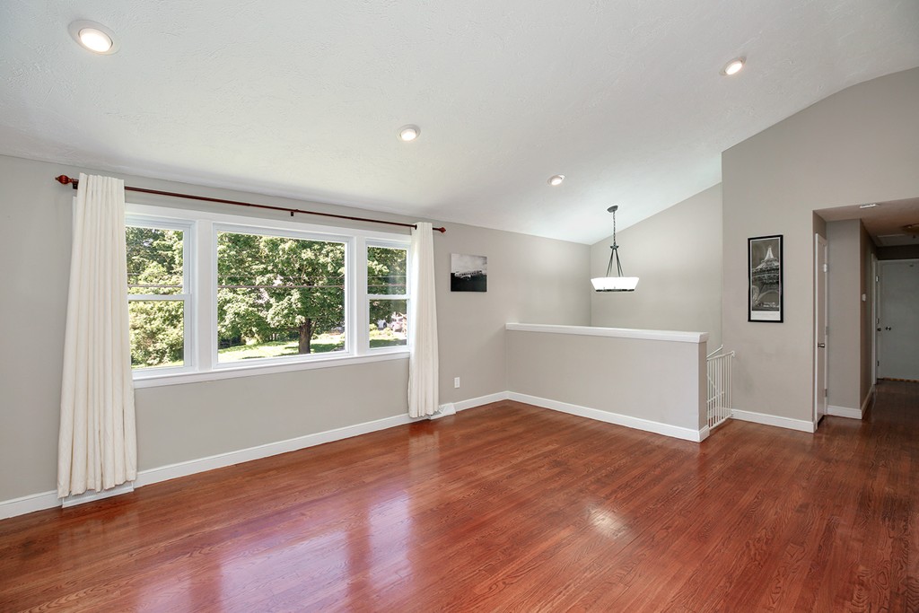 20 Morningside Avenue Natick, MA 01760 - Photo 6 of 23