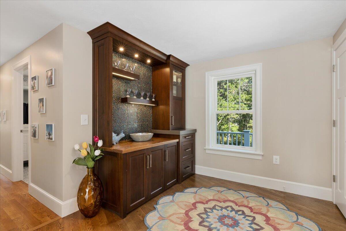 31 Amy Brown Road Mashpee, MA 02649 - Photo 32 of 95 a very nice looking room with a large window