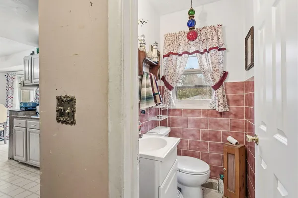 $154,900 | 910 North Washington Avenue, Battle Creek, MI 49037