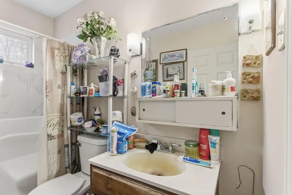 $154,900 | 910 North Washington Avenue, Battle Creek, MI 49037