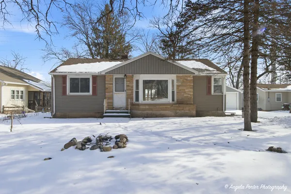 $309,000 | 40541 North Highway 83, Antioch, IL 60002