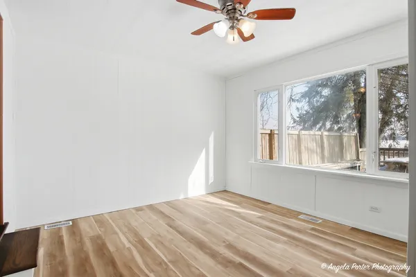$309,000 | 40541 North Highway 83, Antioch, IL 60002