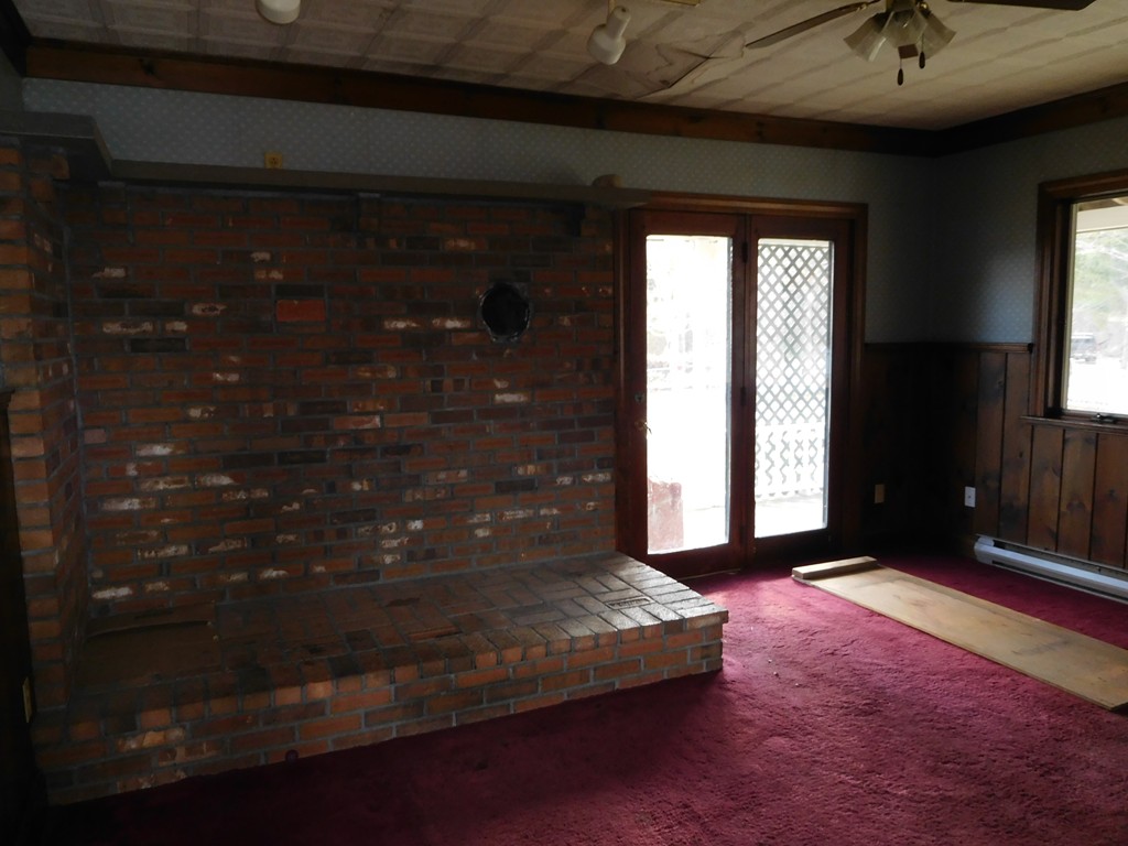 12 Swifts Beach Road Wareham, MA 02571 - Photo 6 of 13 Gallery Image 6